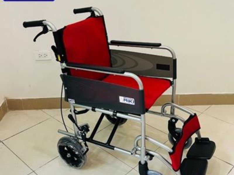  Xe lăn Miki Nhật Bản TV-1 siêu nhỏ nhẹ